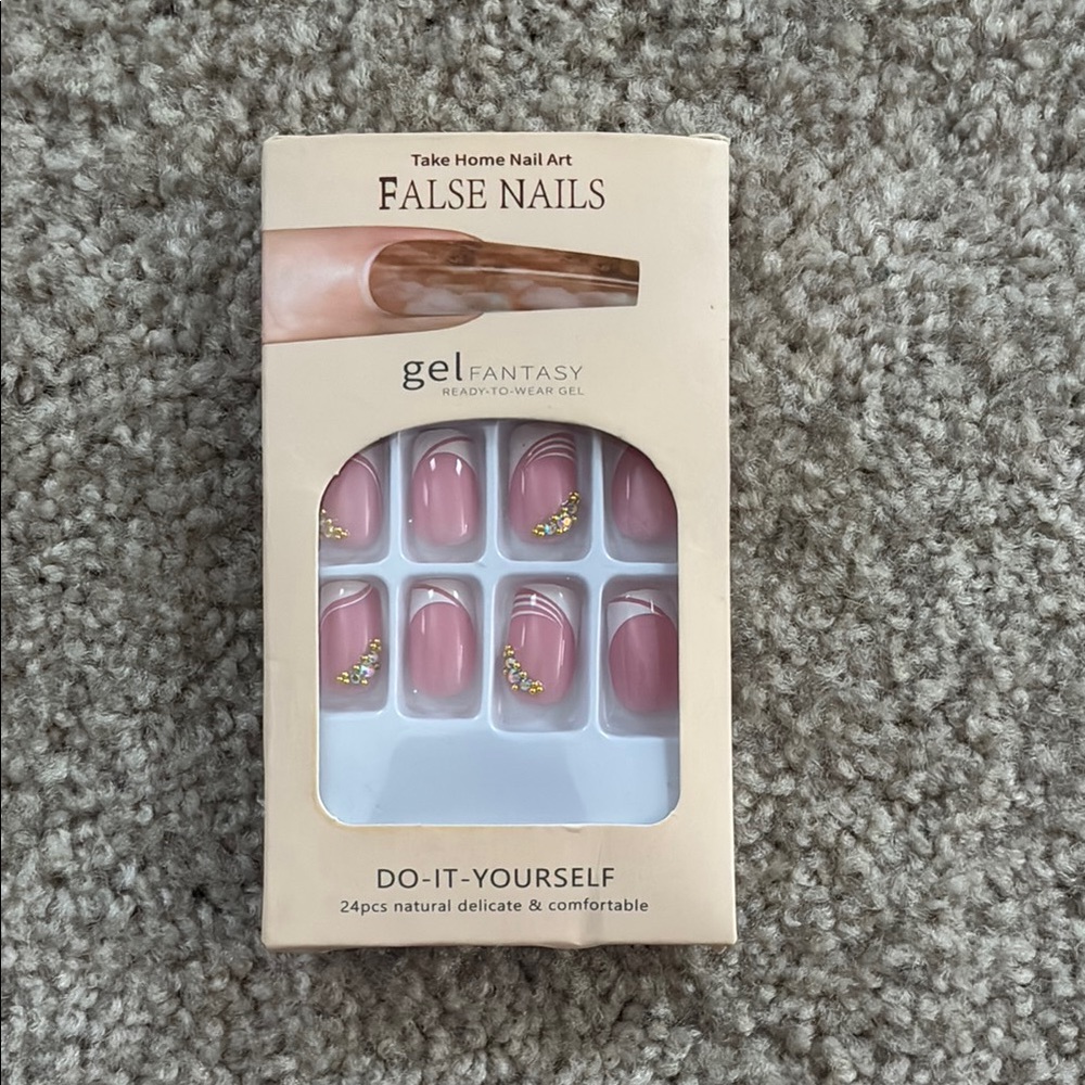 Kiss Gel Fantasy Pink and Gold False Nails